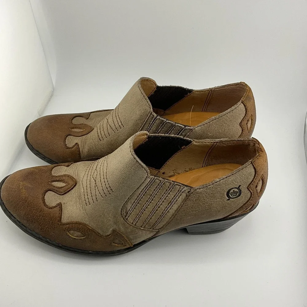 Born Amibeth Basa Nova Taupe‎ & Brown Leather Ankle Bootie B75516 Women Size 7.5